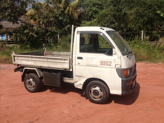 ขายรถกระป้อs100p ดั้ม มีแอร์ พร้อมทะเบียน กระบะบรรทุก ทำสีให้ใหม่ เก็บงาน