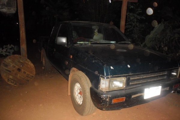 NISSAN BIGM KINGCAB - BDi 2.5 MT ปี 96 รถบ้านสวยจอโค้ง บางๆเดิมๆ ภายในเก๋งคอนโซลสวยครบพร้อม แอร์เย็น พวงมาลัยเพาเวอร์ กระบะปูพื้นลายเนอร์ ช่วงล่างดีคัชซีไม่มีผุไม่มีบวม ยางสภาพดีพร้อมใช้งาน เอกสารทะเบียนภาษีครบไม่มีขาดพร้อมโอน ราคาต่อรองได้ครับ