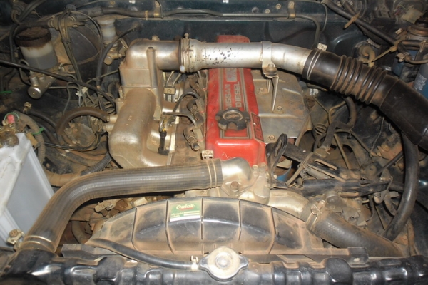 NISSAN BIGM KINGCAB - BDi 2.5 MT ปี 96 รถบ้านสวยจอโค้ง บางๆเดิมๆ ภายในเก๋งคอนโซลสวยครบพร้อม แอร์เย็น พวงมาลัยเพาเวอร์ กระบะปูพื้นลายเนอร์ ช่วงล่างดีคัชซีไม่มีผุไม่มีบวม ยางสภาพดีพร้อมใช้งาน เอกสารทะเบียนภาษีครบไม่มีขาดพร้อมโอน ราคาต่อรองได้ครับ