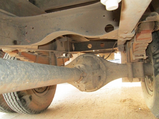 ขาย 6 ล้อ hino km779 กระบะเหล็กยาว 5.5 เมตร