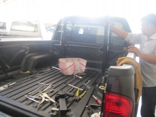 ขาย popup ไฟฟ้าใช้แล้วถอดจาก วีโก้ 4 ประตู ใช้งานได้ปกติ มีทั้งแบบคุมจากหน้ารถและกดเปิดที่ด้านหลัง  มีทุกสี ทุกยี้ห้อ อุปกรณ์ครบ ราคา 15,000 ครับ สนใจติต่อ tony:0858041415