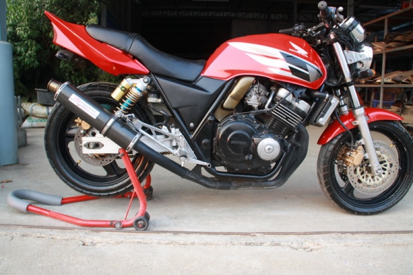 ขาย CB 400 ปี 95 เวอร์ชั่น R อินวอยสรรพสามิตแท้ เครื่องดีท้ายแต่ง ปลายโยชิ 72000