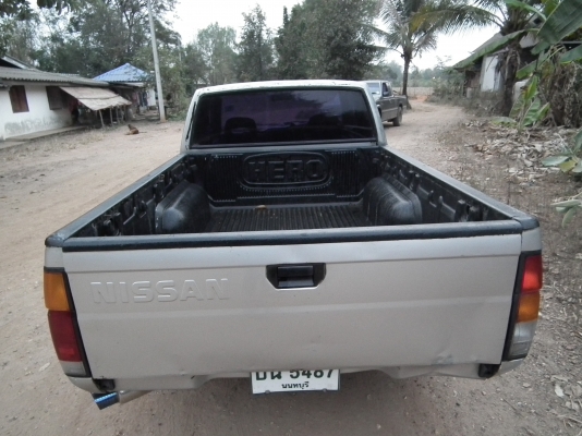 ขาย BIG M ปี 96 เครื่อง 2.5 จอโค้ง ทะเบียนเต็มพร้อมโอน คลัสซีสวยไม่มีต่อไม่มีดามไม่มีผุ