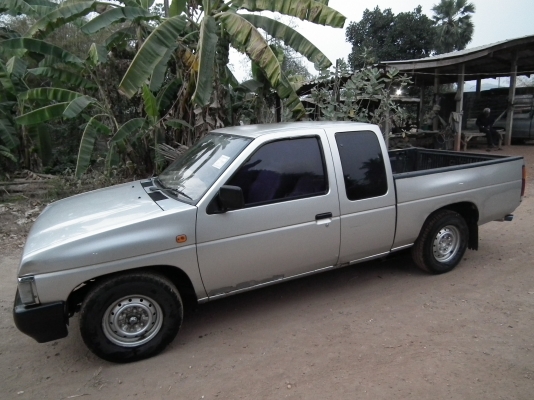 ขาย BIG M ปี 96 เครื่อง 2.5 จอโค้ง ทะเบียนเต็มพร้อมโอน คลัสซีสวยไม่มีต่อไม่มีดามไม่มีผุ