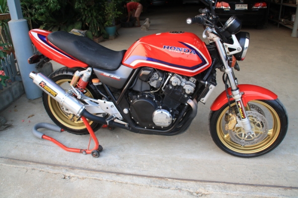 ขาย CB 400 เทค 1  ปี 2000 สรรพสามิตแท้ เครื่องดี สภาพสวยจัด 99000