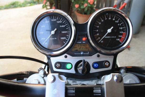 ขาย CB 400 เทค 1  ปี 2000 สรรพสามิตแท้ เครื่องดี สภาพสวยจัด 99000