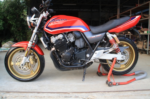 ขาย CB 400 เทค 1  ปี 2000 สรรพสามิตแท้ เครื่องดี สภาพสวยจัด 99000