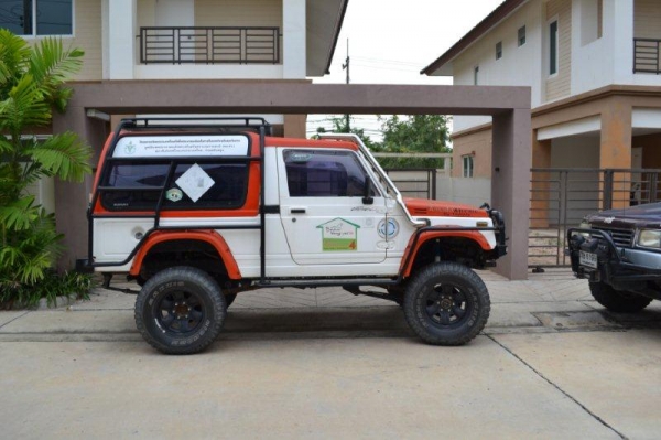 ขาย SUZUKI - CARIBIAN สีขาว, ช่วงล่างด้านหน้า Coil Spring ขาย SUZUKI - CARIBIAN สีขาว, ช่วงล่างด้านหน้า Coil Spring