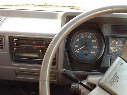 ขายหกล้อFB น้ำมัน 120 เครื่อง WO4D. รถปี38. กระจกไฟฟ้ารถสวยเดิมๆเลย