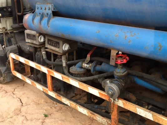 ขายหกล้อFB น้ำมัน 120 เครื่อง WO4D. รถปี38. กระจกไฟฟ้ารถสวยเดิมๆเลย