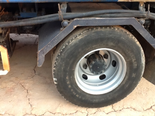 ขายหกล้อFB น้ำมัน 120 เครื่อง WO4D. รถปี38. กระจกไฟฟ้ารถสวยเดิมๆเลย