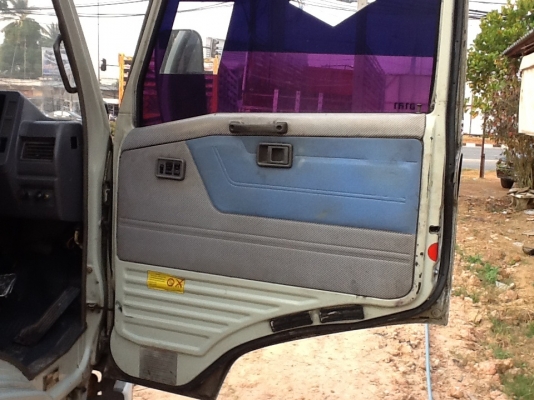 ขายหกล้อFB น้ำมัน 120 เครื่อง WO4D. รถปี38. กระจกไฟฟ้ารถสวยเดิมๆเลย