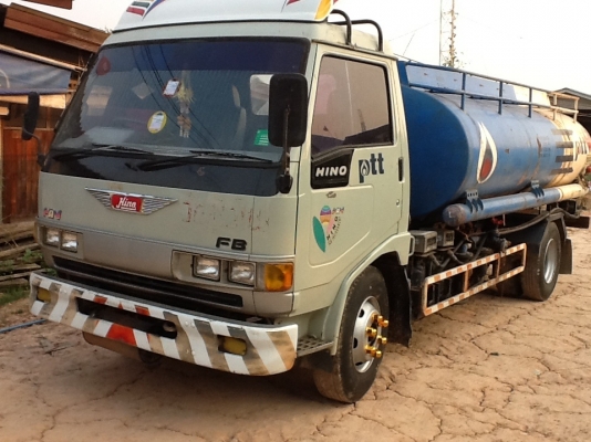 ขายหกล้อFB น้ำมัน 120 เครื่อง WO4D. รถปี38. กระจกไฟฟ้ารถสวยเดิมๆเลย