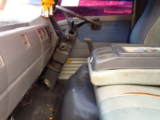 ขายหกล้อFB น้ำมัน 120 เครื่อง WO4D. รถปี38. กระจกไฟฟ้ารถสวยเดิมๆเลย