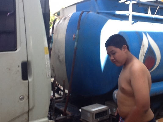 ขายหกล้อFB น้ำมัน 120 เครื่อง WO4D. รถปี38. กระจกไฟฟ้ารถสวยเดิมๆเลย