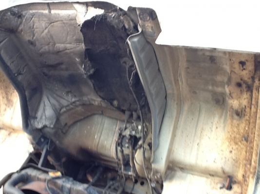 ขายหกล้อFB น้ำมัน 120 เครื่อง WO4D. รถปี38. กระจกไฟฟ้ารถสวยเดิมๆเลย