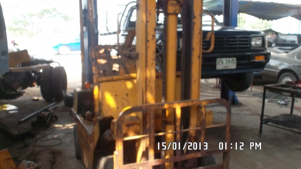 ขายรถยกโฟร์คลิฟท์3ตันราคาถูก59000บาทขายด่วน