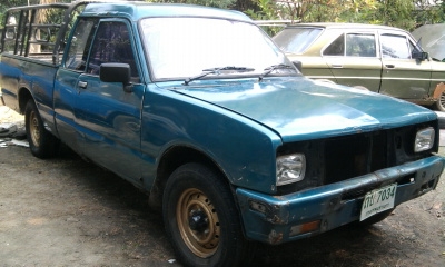 ขาย อีซูซุ KB แคป เครื่อง 2500  เครื่องดีครับขับกลับได้เลย ทะเบียนเต็ม ชุดโอนพร้อม