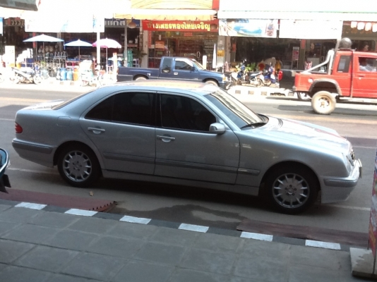 ขาย Benz E240 รถบ้านมือเดียว