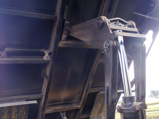 ขายดั้มเกษตร FB2WG 120แรง รถห้างแท้