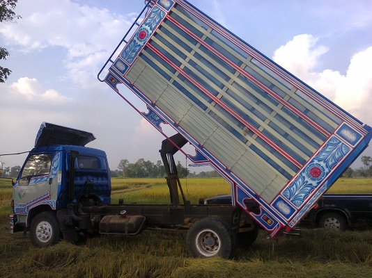 ขายดั้มเกษตร FB2WG 120แรง รถห้างแท้