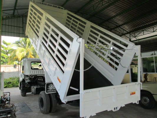 รับติดตั้งประกอบดั้มพ์  รถ 6 ล้อ 10 ล้อ รถปิ๊กอัฟ ติดตั้งเครน  ราคากันเอง ต่อเร็ว รับรองความแข็งแรงโดยวิศวกร