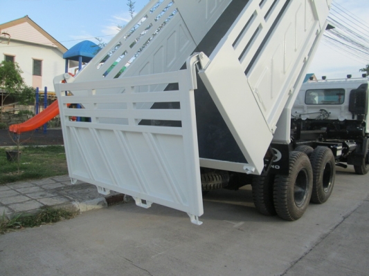 รับติดตั้งประกอบดั้มพ์  รถ 6 ล้อ 10 ล้อ รถปิ๊กอัฟ ติดตั้งเครน  ราคากันเอง ต่อเร็ว รับรองความแข็งแรงโดยวิศวกร