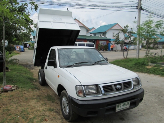 รับติดตั้งประกอบดั้มพ์  รถ 6 ล้อ 10 ล้อ รถปิ๊กอัฟ ติดตั้งเครน  ราคากันเอง ต่อเร็ว รับรองความแข็งแรงโดยวิศวกร