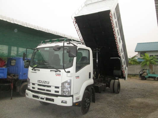 รับติดตั้งประกอบดั้มพ์  รถ 6 ล้อ 10 ล้อ รถปิ๊กอัฟ ติดตั้งเครน  ราคากันเอง ต่อเร็ว รับรองความแข็งแรงโดยวิศวกร