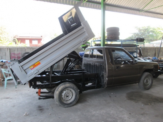 รับติดตั้งประกอบดั้มพ์  รถ 6 ล้อ 10 ล้อ รถปิ๊กอัฟ ติดตั้งเครน  ราคากันเอง ต่อเร็ว รับรองความแข็งแรงโดยวิศวกร