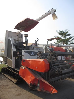 มาแล้ว รถเกี่ยวข้าว KUBOTA DC95 GM ชั่วโมงน้อย 795 HR เปลี่ยนช่วงล่างแล้ว