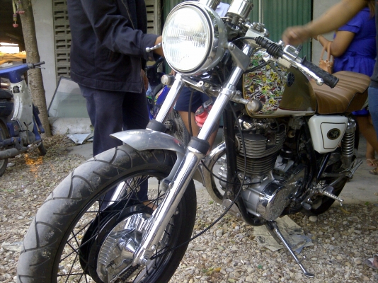 ขาย SR400 มีอินวอย ชุบ แต่งสวยๆ เครื่องดี