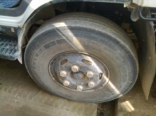 6ล้อisuzu NPR150แรง ไมล์99965กม. สวยๆเดิม