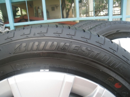ขายกระทะล้อ mitsubishi mirage 14" 4รู 100+ยางธันวาคมปี 12+ฝาครอบ(081-3747940)