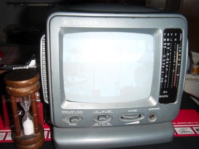 ขาย tv ธานินท์จิ์๋ว ขาวดำสภาพสวยหายากแล้วใช้งานได้ทุกอย่าง