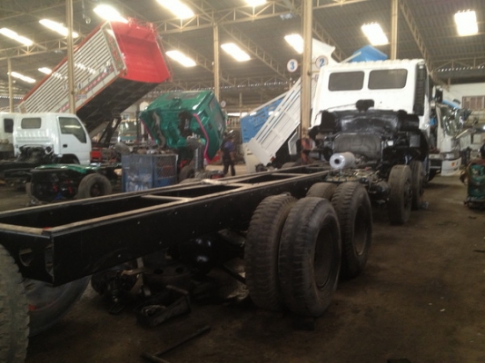 คันนี้ก็รีบจองเลยกำลังเก็บงานอยู่ HINO PROFIA 12 ล้อเครื่อง P11 C 335 แรงม้า คัชซียาว 7 เมตรมีทะเบียนทำใหม่ทั้งคันสภาพเหมือนใหม่จากห้าง