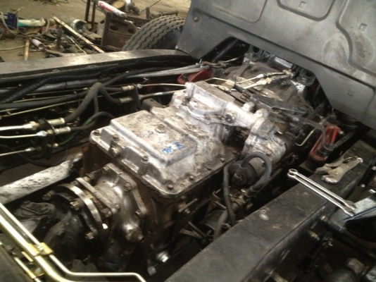 คันนี้ก็รีบจองเลยกำลังเก็บงานอยู่ HINO PROFIA 12 ล้อเครื่อง P11 C 335 แรงม้า คัชซียาว 7 เมตรมีทะเบียนทำใหม่ทั้งคันสภาพเหมือนใหม่จากห้าง