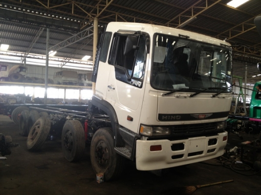 คันนี้ก็รีบจองเลยกำลังเก็บงานอยู่ HINO PROFIA 12 ล้อเครื่อง P11 C 335 แรงม้า คัชซียาว 7 เมตรมีทะเบียนทำใหม่ทั้งคันสภาพเหมือนใหม่จากห้าง