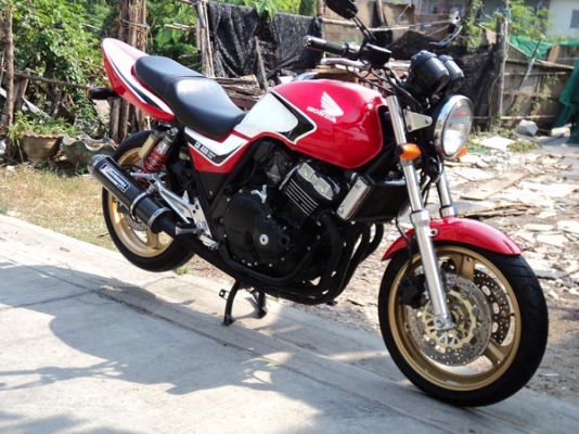 ((ปรับราคา)) CB400sfสวยจัดเครื่องดีท้ายแต่งเทค3สวยๆสีใหม่กริ๊บเก็บงานแล้วคับ