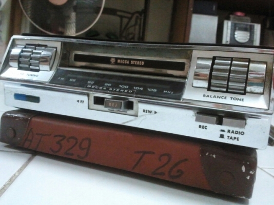 ขออนุญาติขายวิทยุเทปโบราณแต่งประดับรถ ขออนุญาติขายวิทยุเทปโบราณแต่งประดับรถ