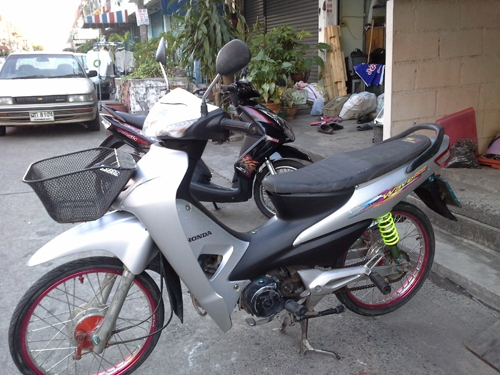 wave 100 ubox ปี 48 เทา ดำ เครื่องดี หัวสะอาด เอกสารครบ ภาษี พรบ. พ.ย 56