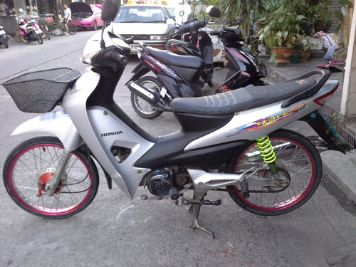wave 100 ubox ปี 48 เทา ดำ เครื่องดี หัวสะอาด เอกสารครบ ภาษี พรบ. พ.ย 56