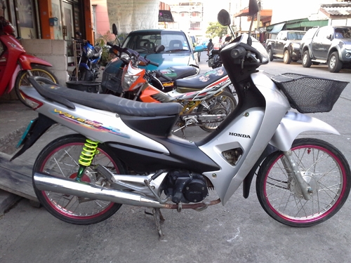 wave 100 ubox ปี 48 เทา ดำ เครื่องดี หัวสะอาด เอกสารครบ ภาษี พรบ. พ.ย 56