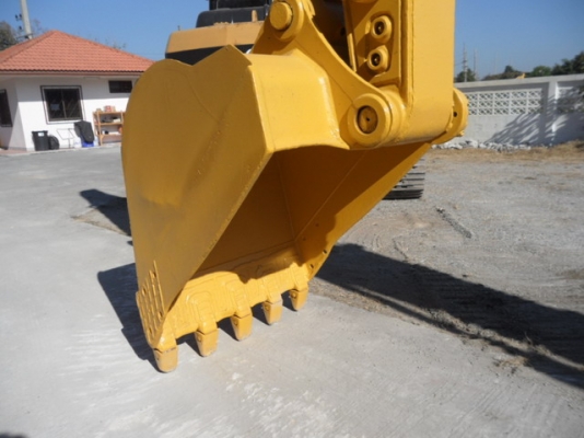 ขาย Komatsu PC200-6