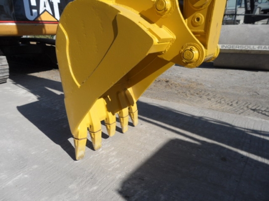 ขายรถนอกนำเข้า Kobelco SK135SRLC-1 ขายรถนอกนำเข้า Kobelco SK135SRLC-1