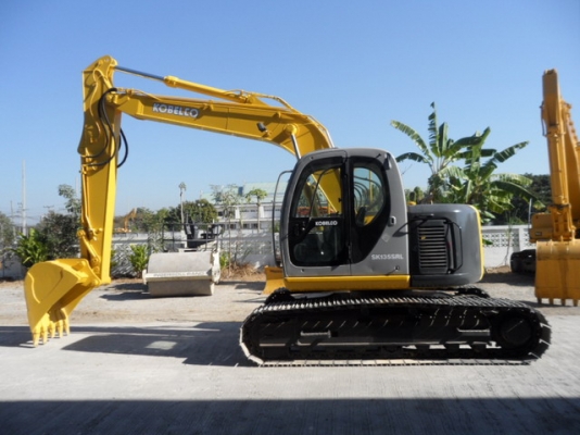 ขายรถนอกนำเข้า Kobelco SK135SRLC-1 ขายรถนอกนำเข้า Kobelco SK135SRLC-1