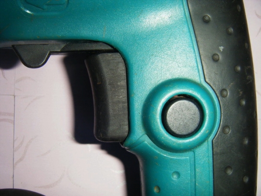 ขาย-สว่านไฟฟ้า มากิต้า 6412 450W ผ่านการเช็คสภาพแล้ว เปลียนลูกปืนและถ่าน สภาพพร้อมใช้ ราคาไม่แพงครับ ขาย-สว่านไฟฟ้า มากิต้า 6412 450W ผ่านการเช็คสภาพแล้ว เปลียนลูกปืนและถ่าน สภาพพร้อมใช้ ราคาไม่แพงครับ