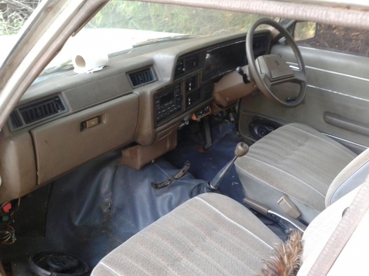 1983CROWN 2.8 DELUXE รถสวย  ลดคับ ด่วนๆ