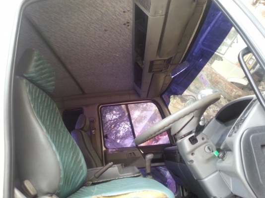 ขายหัวลากHINO2P320ปี46ยางใหม่10เส้นเรเดียลบริสโตนเล่มพร้อมโอน