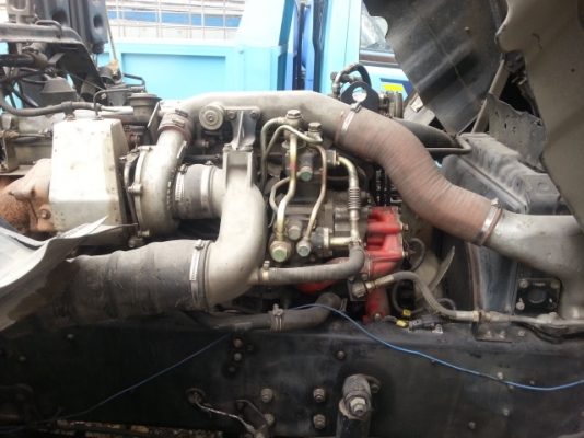 ขายหัวลากHINO2P320ปี46ยางใหม่10เส้นเรเดียลบริสโตนเล่มพร้อมโอน